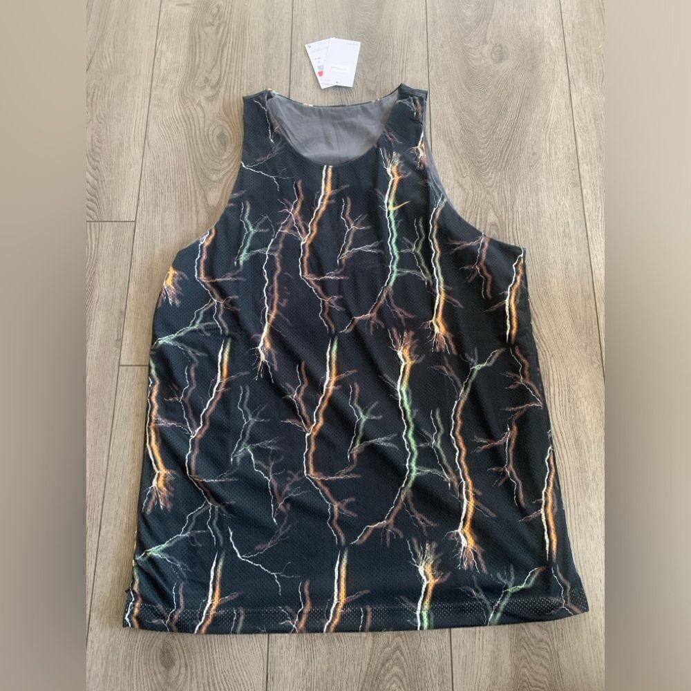 Nike men’s basketball tank top double sided use